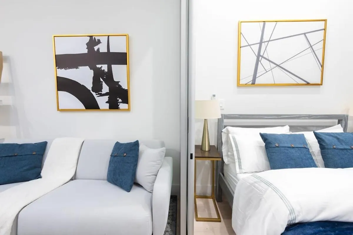 317-4A New Modern 1Br W&D Walk To Central Park ニューヨーク 米国