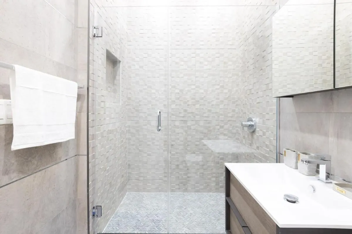 317-4A New Modern 1Br W&D Walk To Central Park ニューヨーク アパート