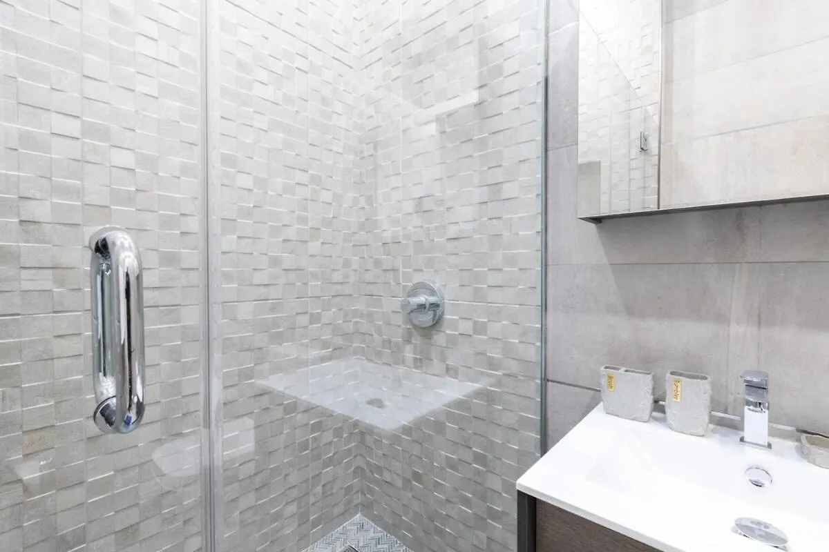 アパート 317-4A New Modern 1Br W&D Walk To Central Park ニューヨーク 米国